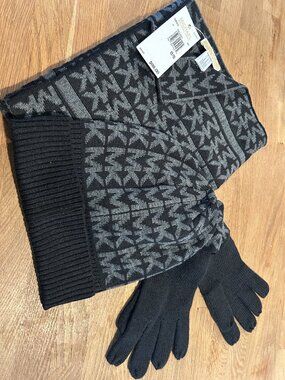 NWT MICHAEL KORS Black and Gray 3 Pc Logo Scarf Hat and Glove Set NEW